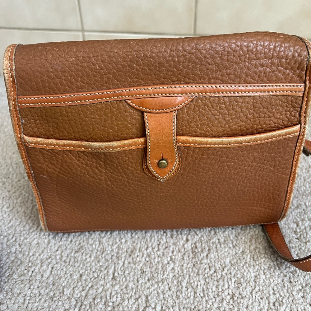 Dooney & Bourke Vintage Essex Bag with Coin Purse - Picture 2 of 10